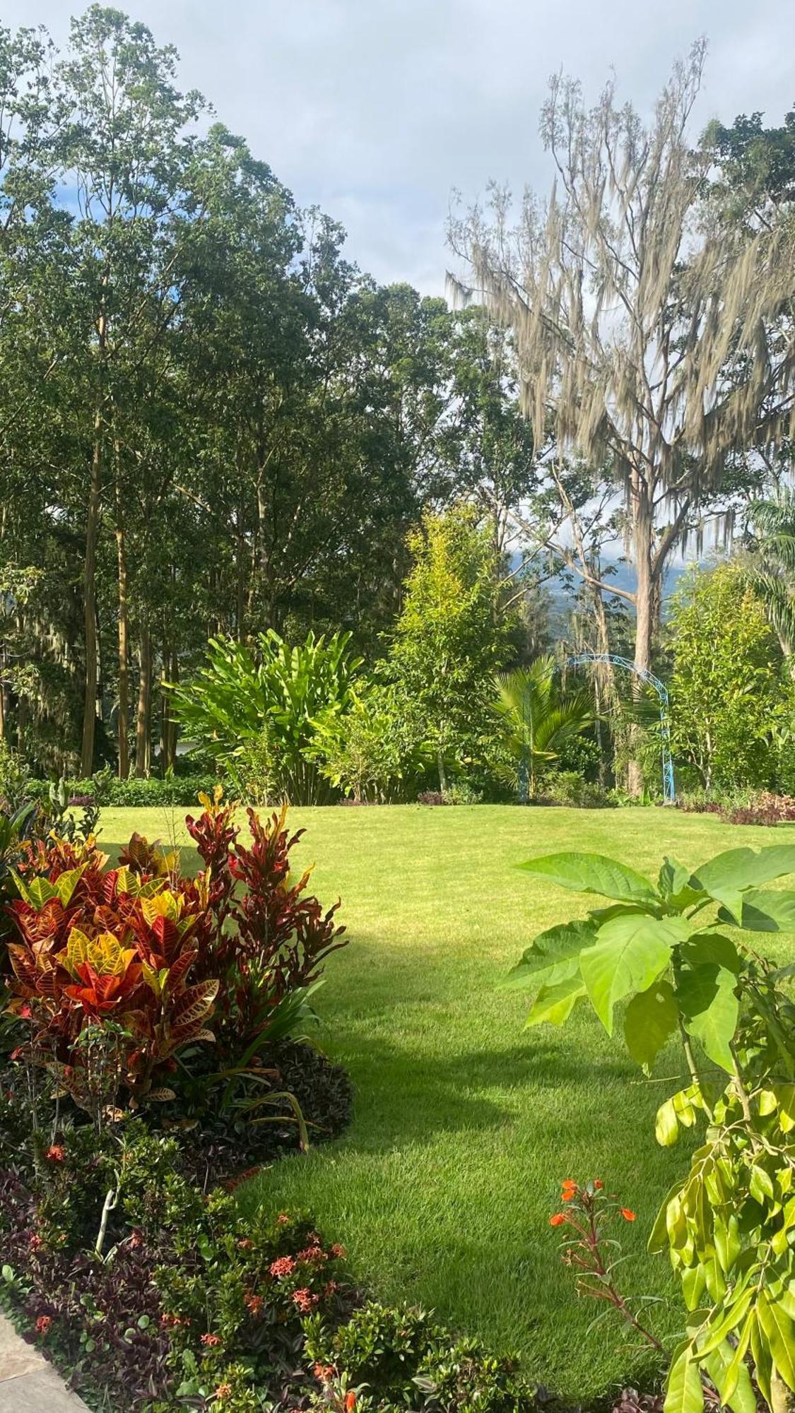 Casa Del Lago Cachí Екстериор снимка
